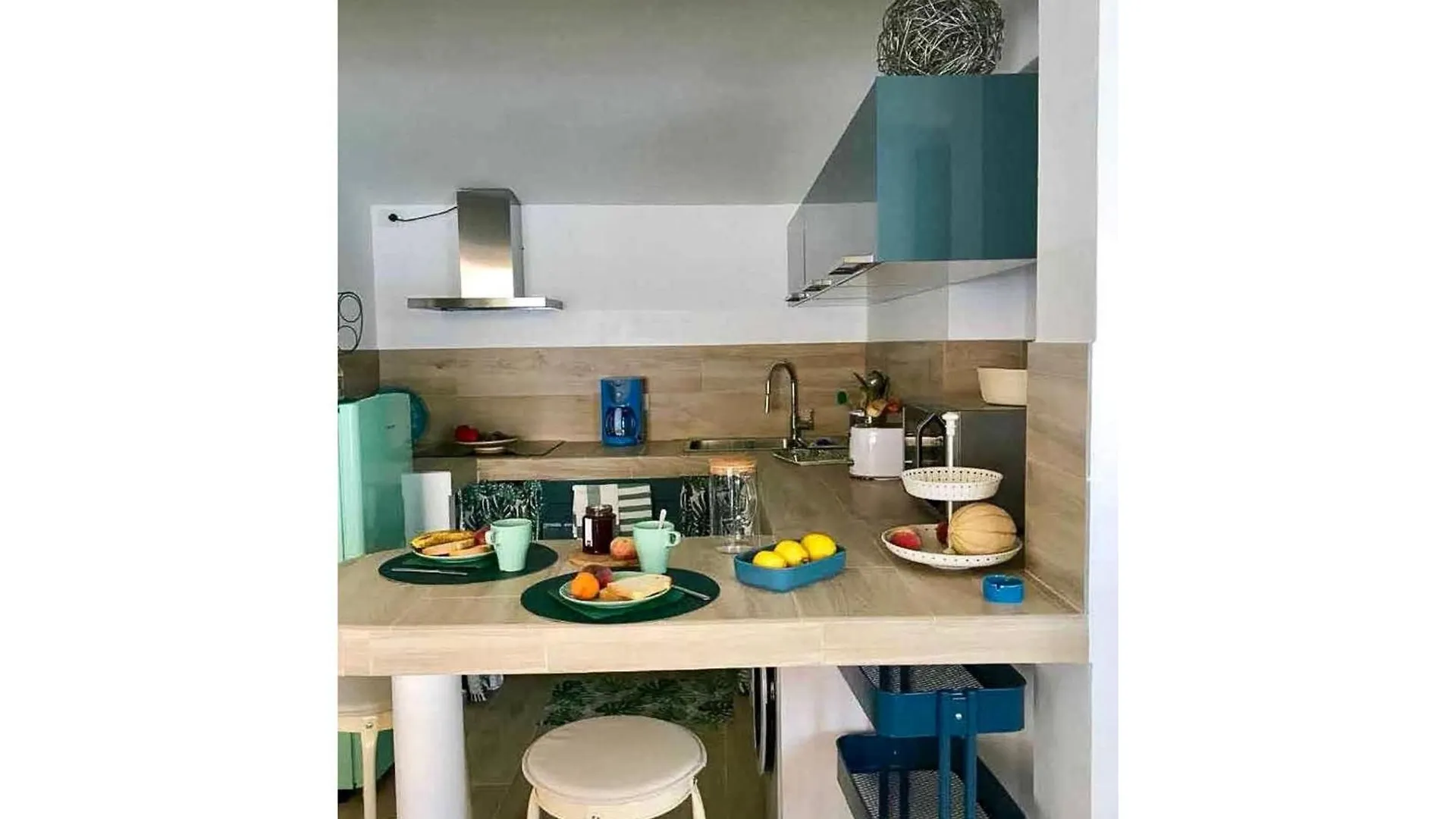 Holiday home Pied Dans L'Eau Villa Brezzo